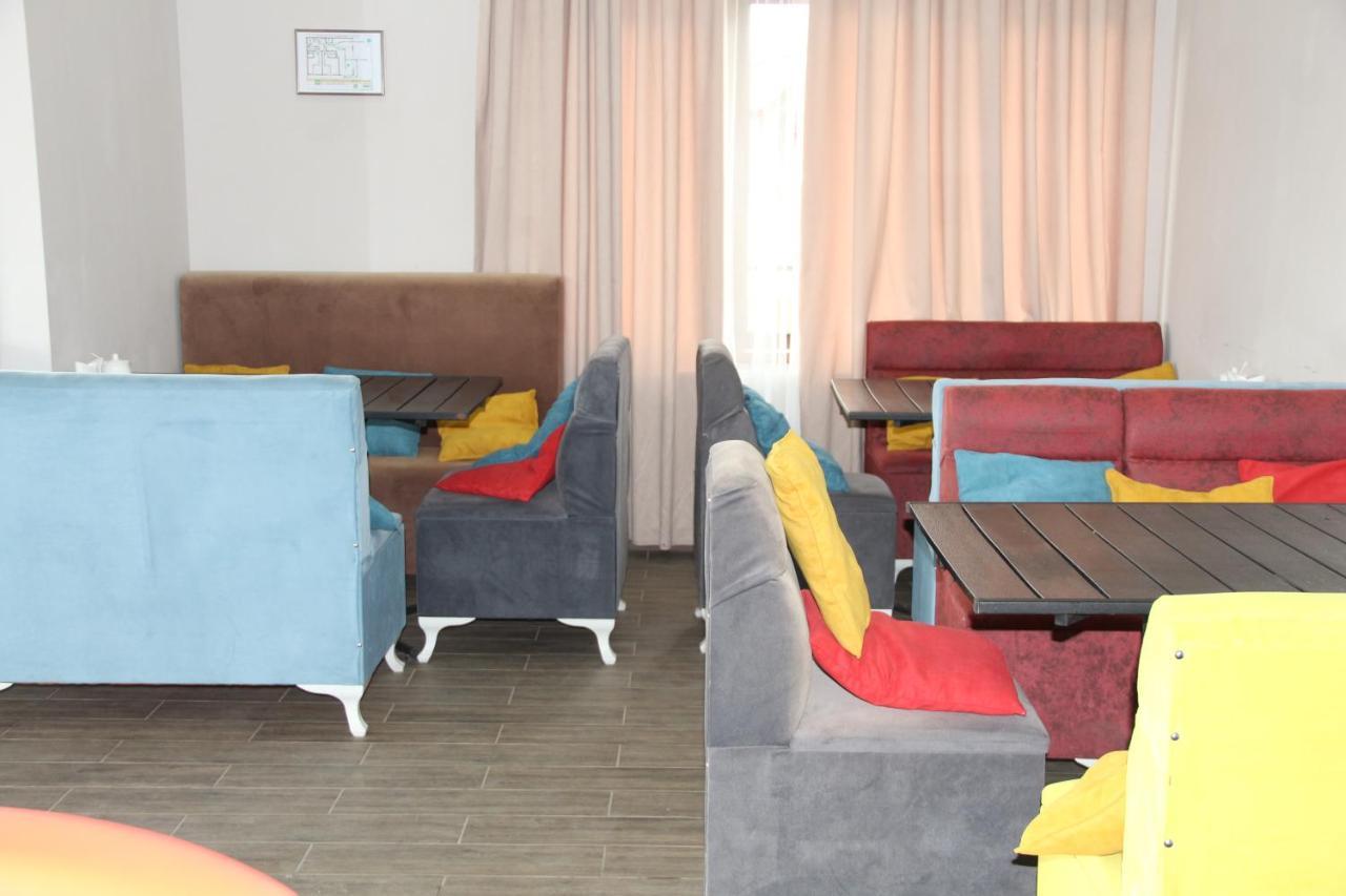 Tskaltubo Hotel Terrace Luaran gambar